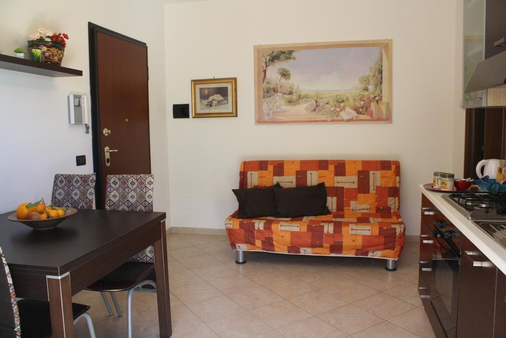 La Dimora Di Paola Apartment Lecce Bilik gambar