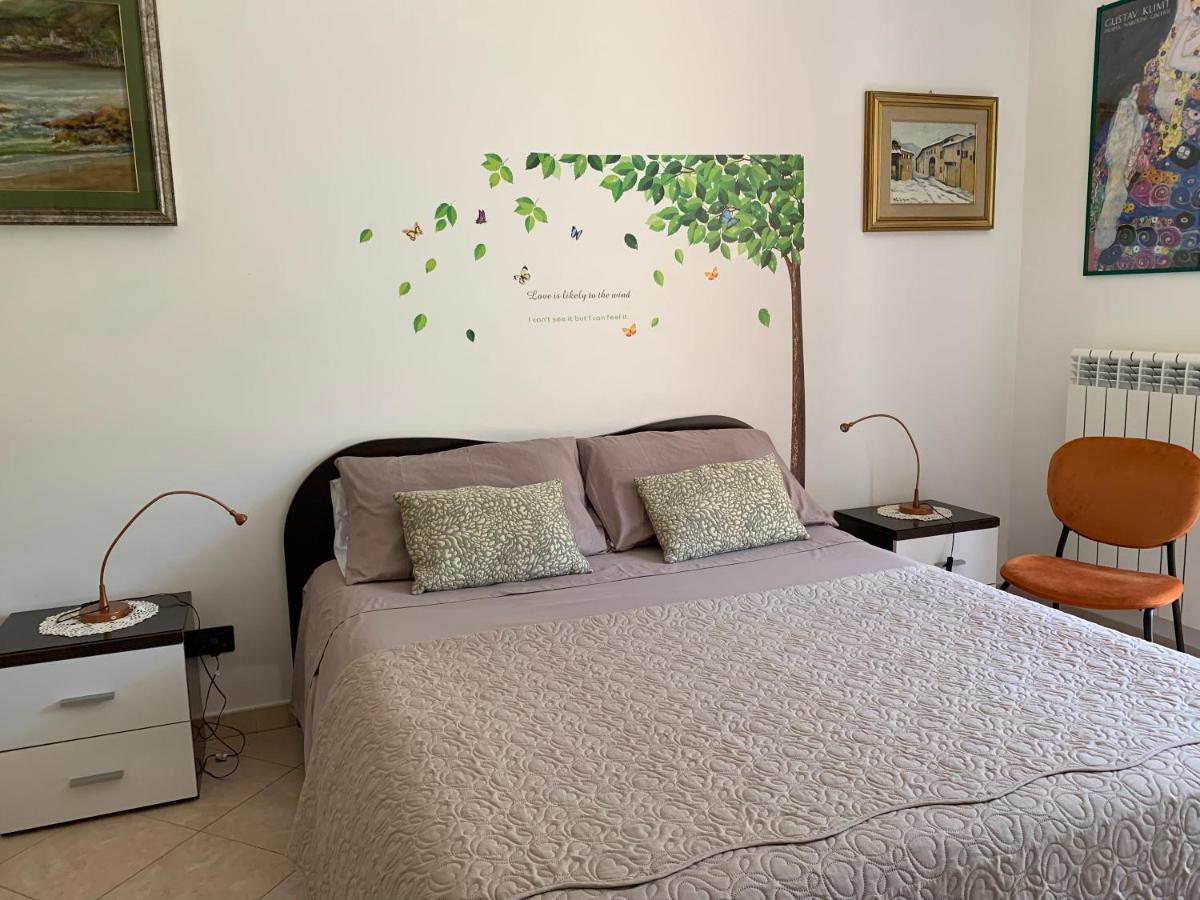 La Dimora Di Paola Apartment Lecce Luaran gambar
