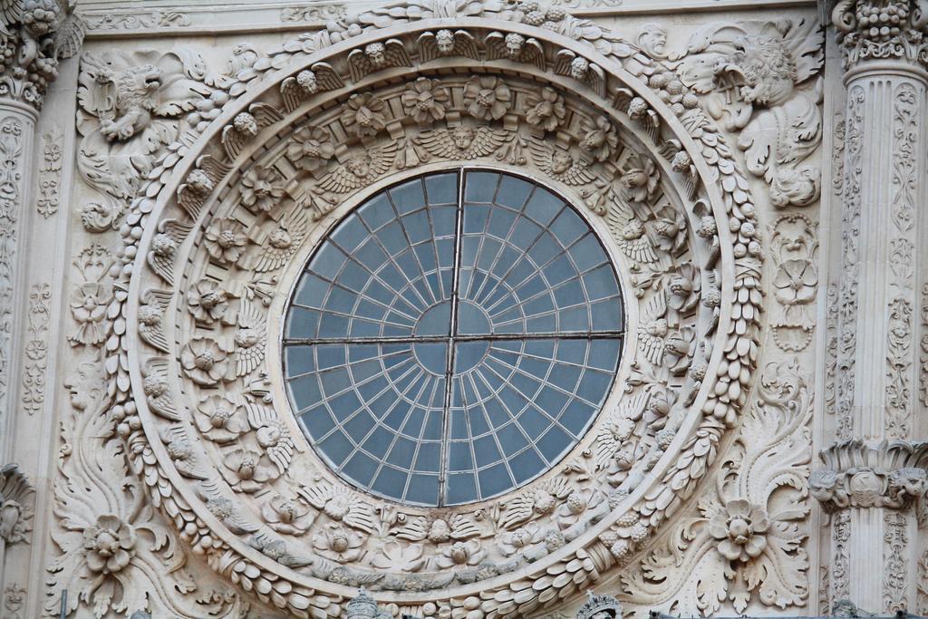 La Dimora Di Paola Apartment Lecce Bilik gambar
