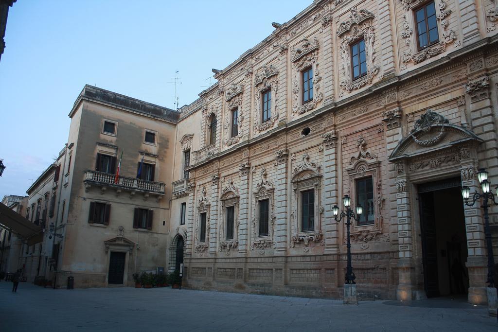La Dimora Di Paola Apartment Lecce Bilik gambar