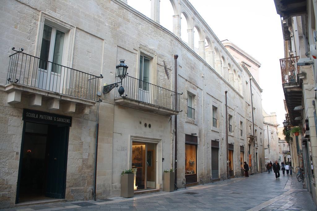 La Dimora Di Paola Apartment Lecce Luaran gambar