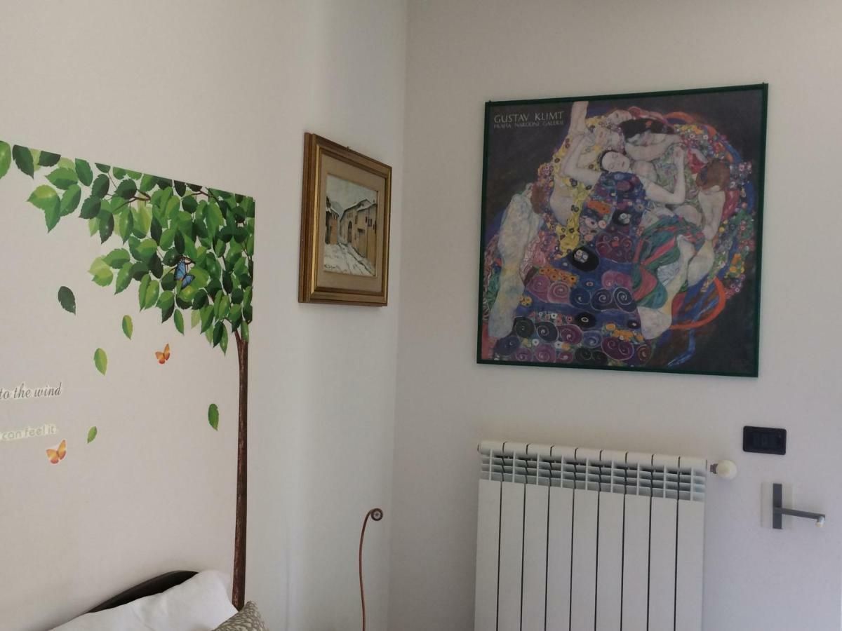 La Dimora Di Paola Apartment Lecce Luaran gambar